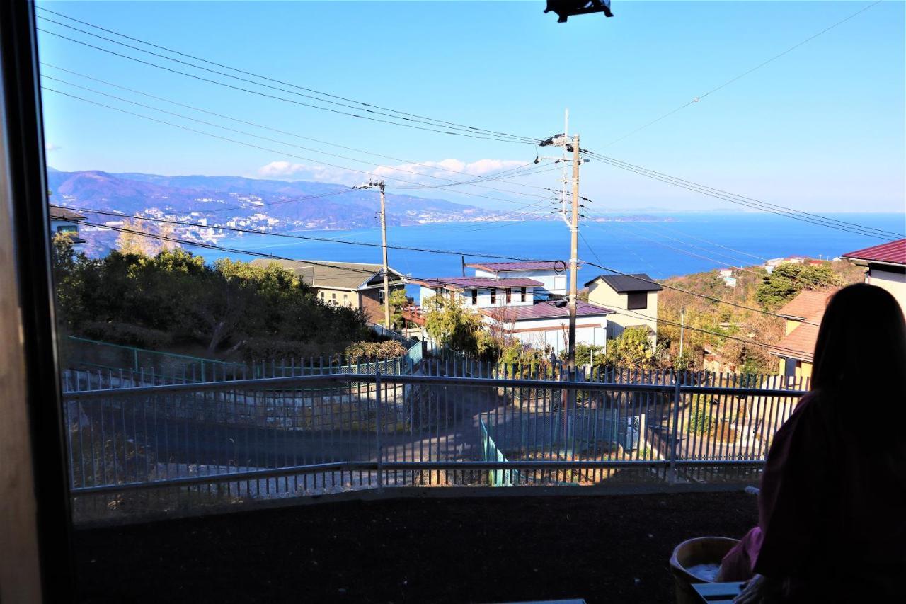 熱海の海が一望できる温泉付貸別荘 満月あじろ Mitsukiajiro Atami  Eksteriør bilde